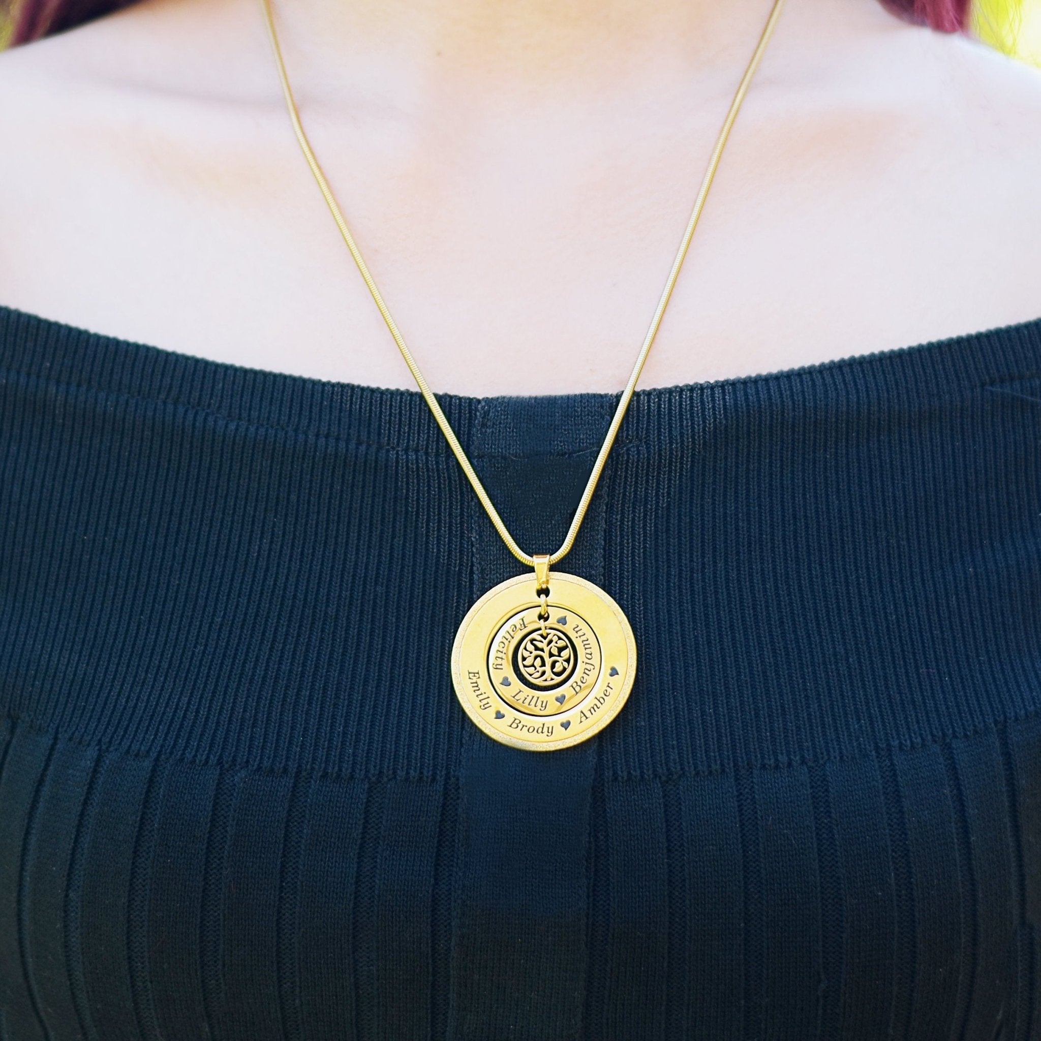 Sparkling Circles of Loved Ones Tree Personalised Necklace - Family Tree Necklaces by Belle Fever