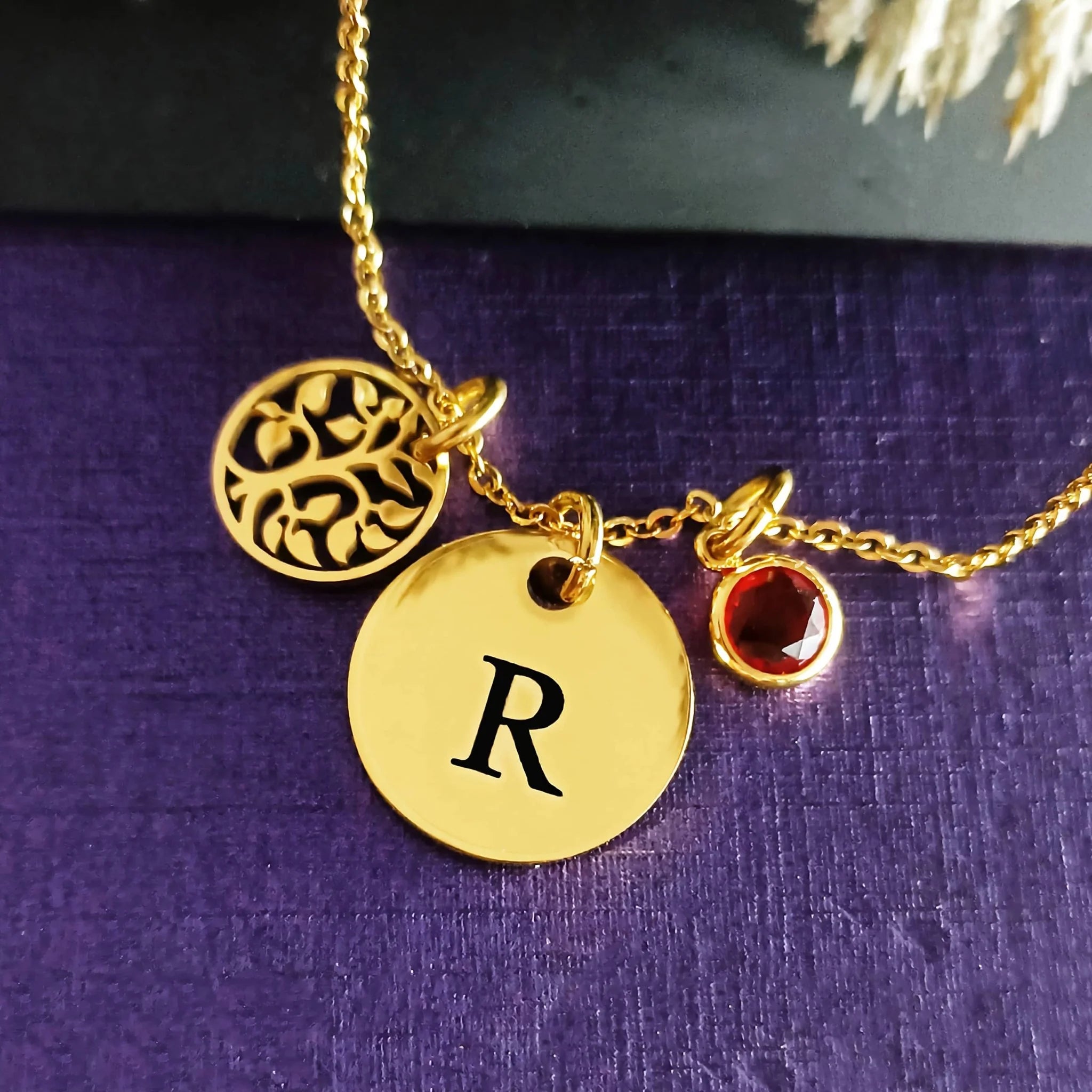 Remembering Loved Ones with Personalized Memorial Jewelry