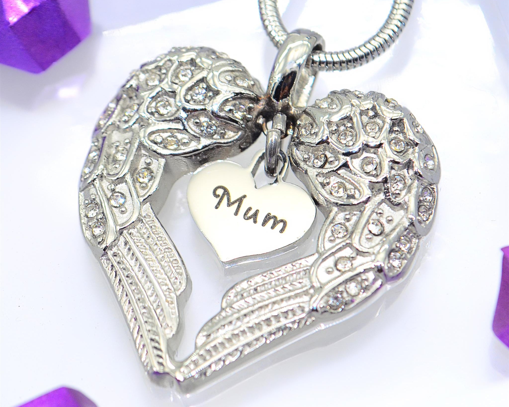 Angels Heart Necklace - BELLE FEVER