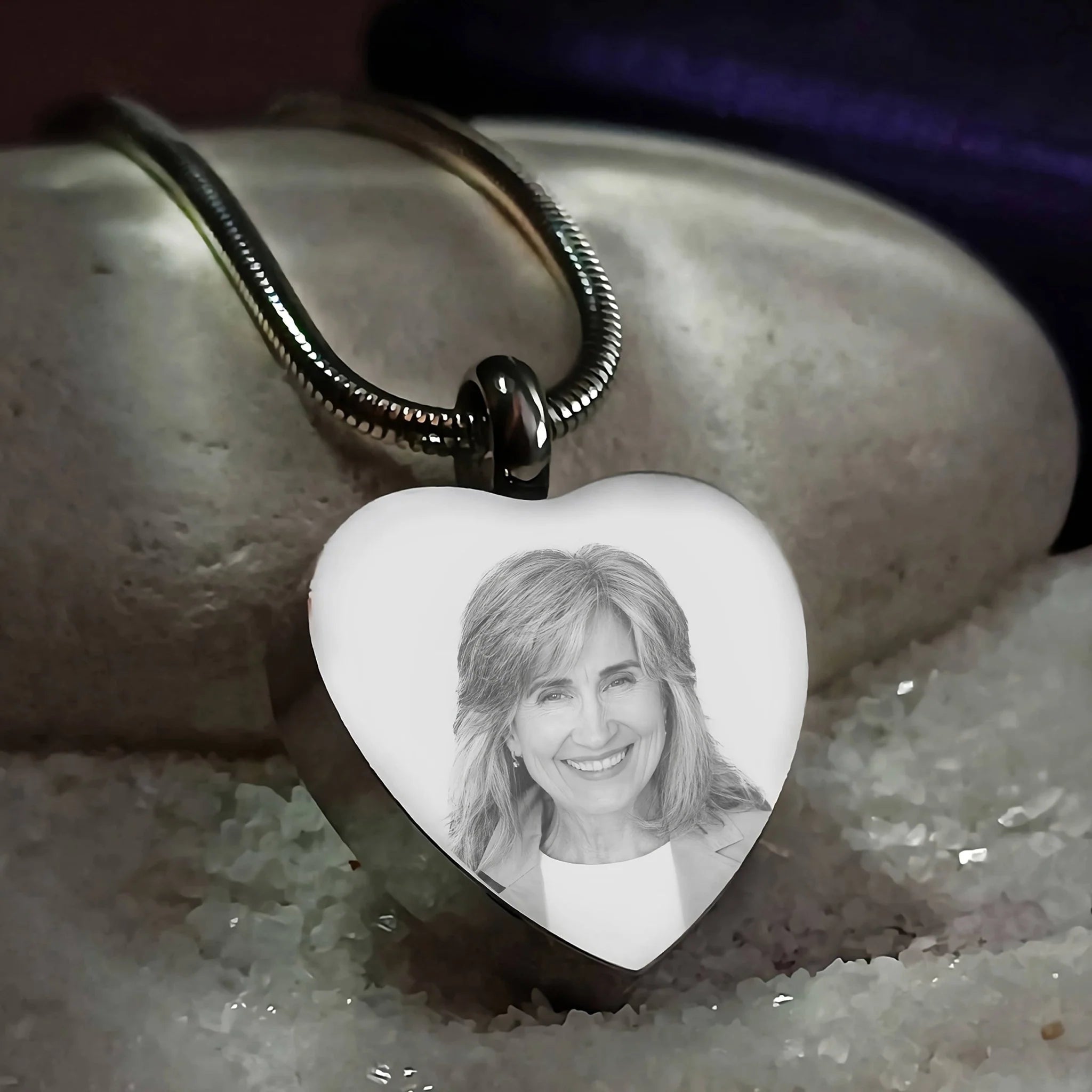 Finding Meaningful Personalised Jewellery for Memorial Purposes
