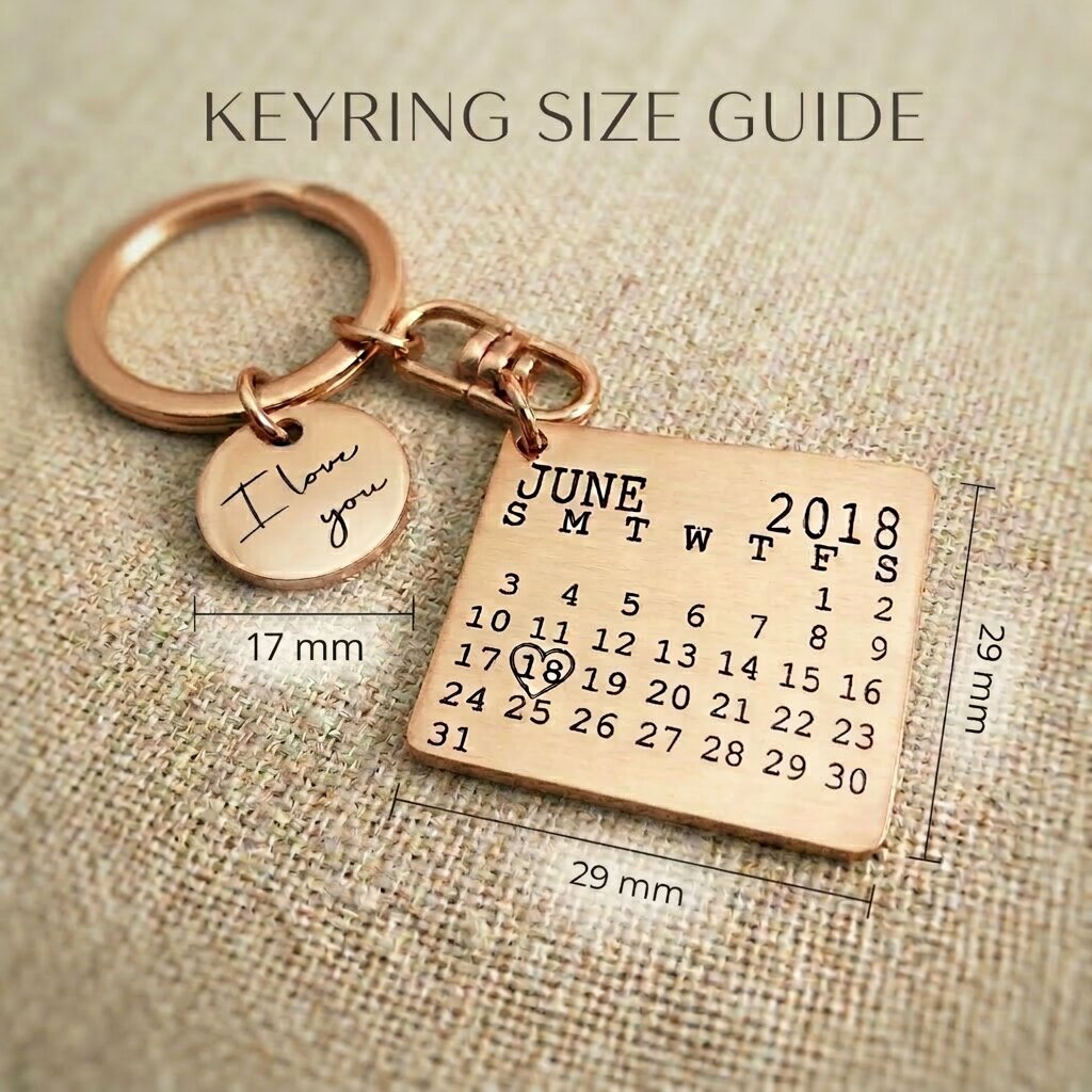 Size guide showing dimensions of personalised calendar keyring with engraved square tag and round disc charm